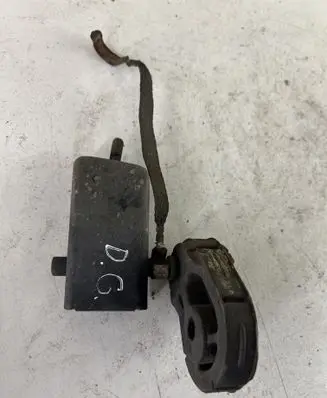 Jeep Grand Cherokee Muffler mount bracket/holder 68056524AB 68056524A