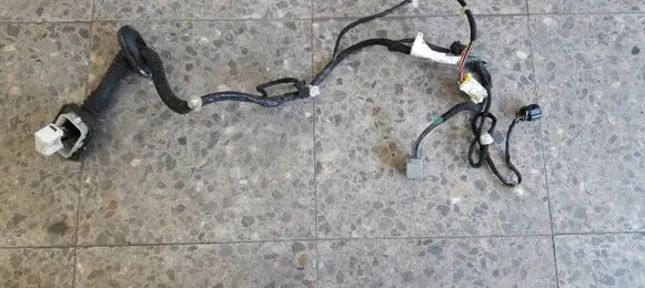 Volvo S40, V40 Front door wiring loom