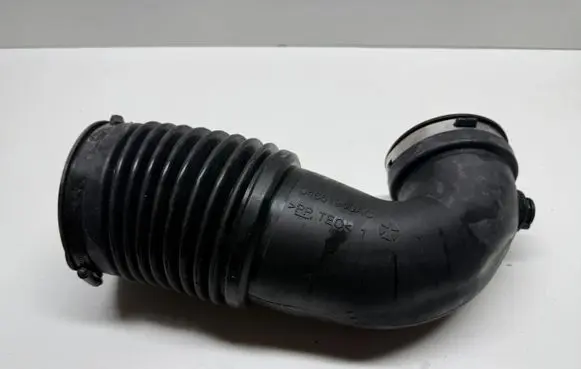 Dodge Charger Air intake hose/pipe 04861940AC