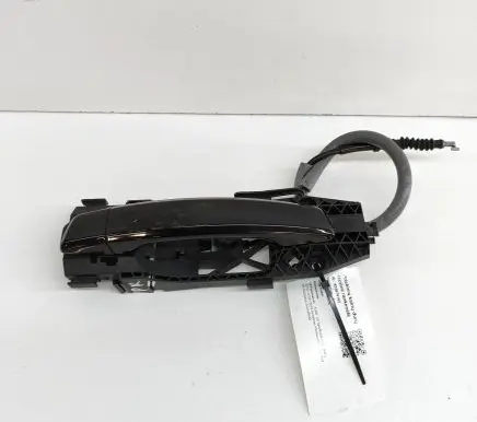 Audi A3 S3 8V Front door exterior handle 8V0837205A 8V0839885