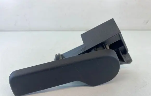 Volkswagen PASSAT B6 Engine bonnet (hood) release handle 1K1823633 1J1823533C