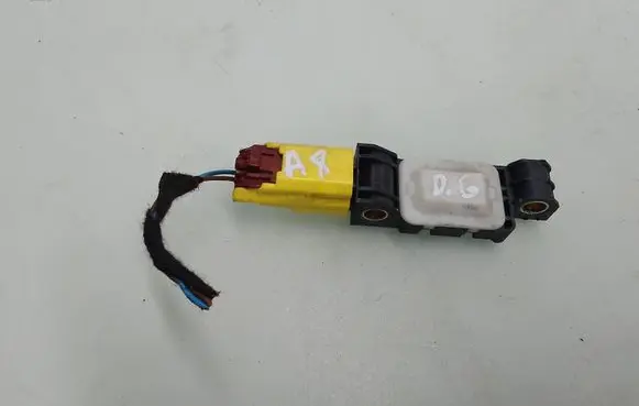 Audi A8 S8 D3 4E Airbag deployment crash/impact sensor 4B0959643D
