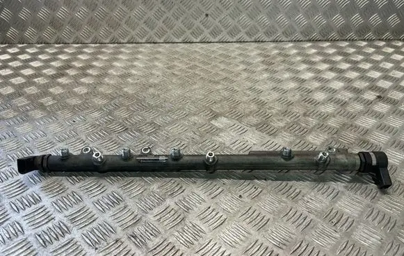 BMW 5 E60 E61 Fuel main line pipe 7788679