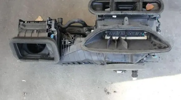Volkswagen Touran I Interior heater climate box assembly 1T1820003HQ