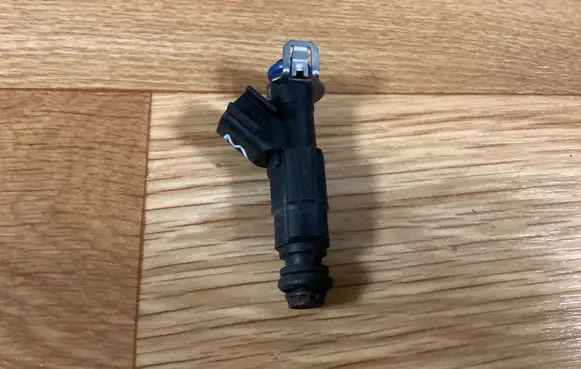 Fuel injector