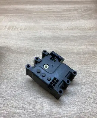 Mazda 5 Air flap motor/actuator 6123F MAZDAAIRFLAP
