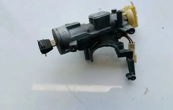 Mazda 323 Ignition lock sl28