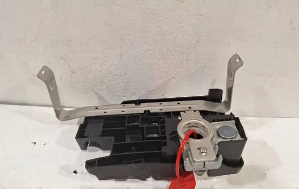 Renault Trafic III (X82) Fuse module 241143140R