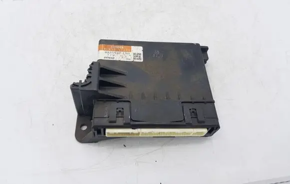 Toyota Auris 150 Other control units/modules 8865002430