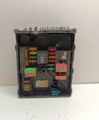Volkswagen Jetta V Fuse box set 1K0937125D 017183073