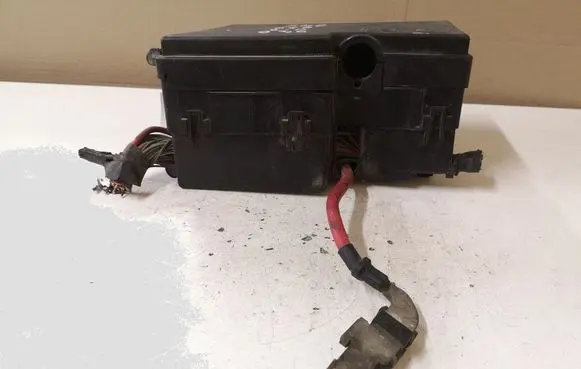Volvo S40 Fuse module 518818000 8688040 30728013