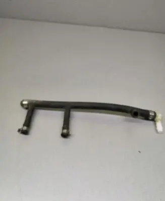 Volkswagen PASSAT B5.5 Vacuum line/pipe/hose 058133784R