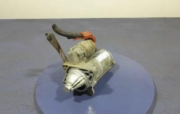 Nissan King Cab, Navara Starter motor 233002654R