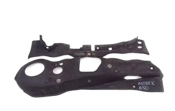 Mitsubishi Pajero Heat shield in engine bay 