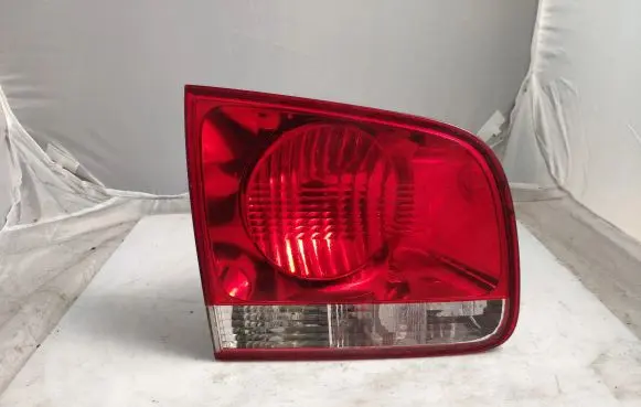 Volkswagen Touareg I Tailgate rear/tail lights 7L6945093J