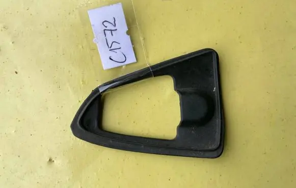Mercedes-Benz C AMG W204 Front door trim bar A2047660505