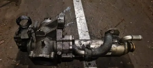 Volvo S80 EGR valve cooler 880765R