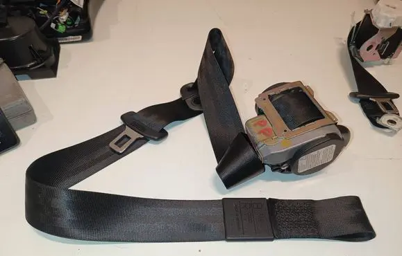 Audi A3 S3 8P Front seatbelt 8P3857706B 602134700 11538