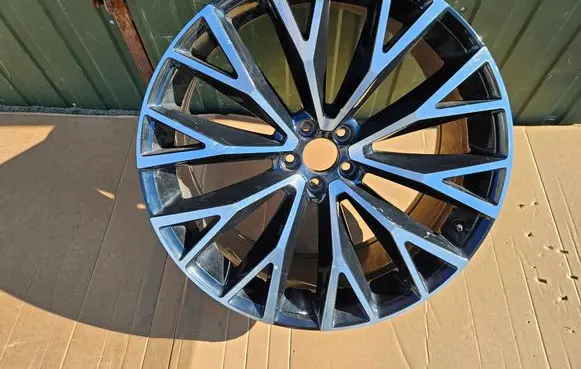 Volvo XC60 R22 alloy rim 32327097