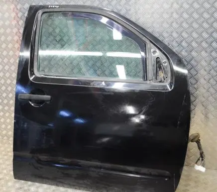 Nissan NP300 Front door 80100EB330
