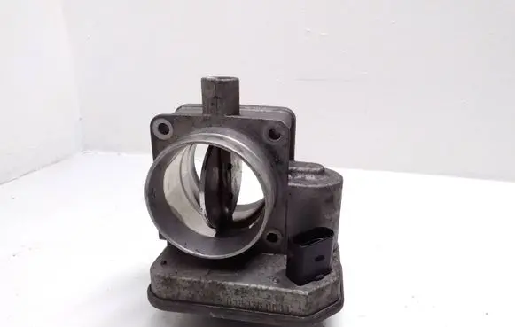 Skoda Fabia Mk1 (6Y) Throttle valve 038128063C