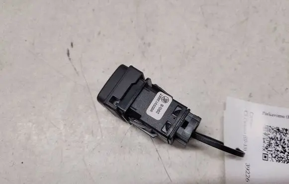 Citroen C4 I Picasso Parking (PDC) sensor switch 96553139XT 68767