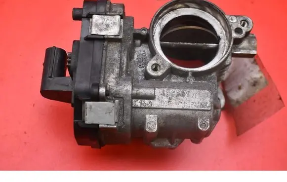 Opel Zafira B Throttle body valve 