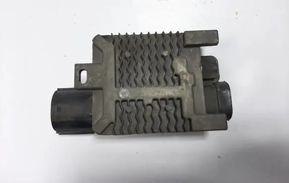 Volvo V40 Coolant fan relay 560003699415