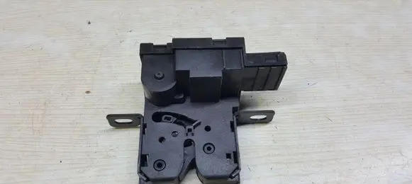 Renault Scenic II - Grand scenic II Tailgate window lock/catch/latch 8200000894 7700430941