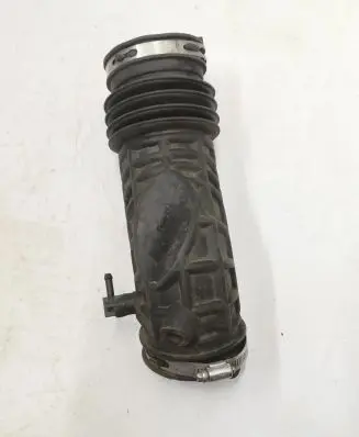 Ford Fusion II Air intake duct part DS739R504