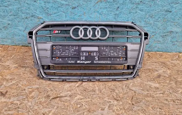 Audi A1 Front grill 8XA