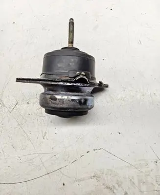 Ford Mustang V Engine mount bracket