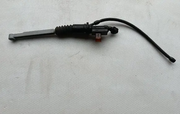 Clutch slave cylinder