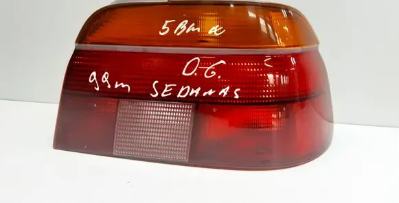 BMW 5 E39 Rear/tail lights 8358032