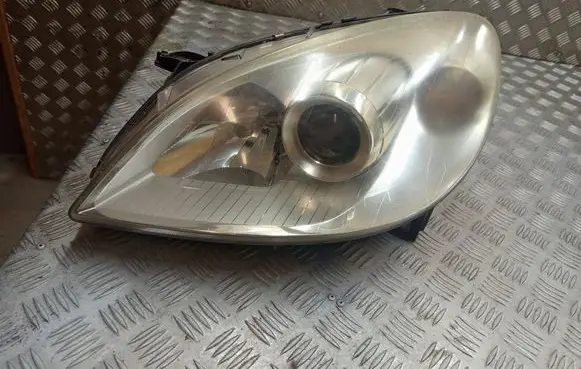 Mercedes-Benz B W245 Headlight/headlamp A1698201861 231010600