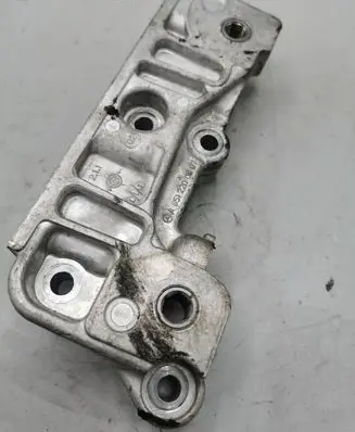 Mercedes-Benz CLA C117 X117 W117 Engine mounting bracket A6512200607