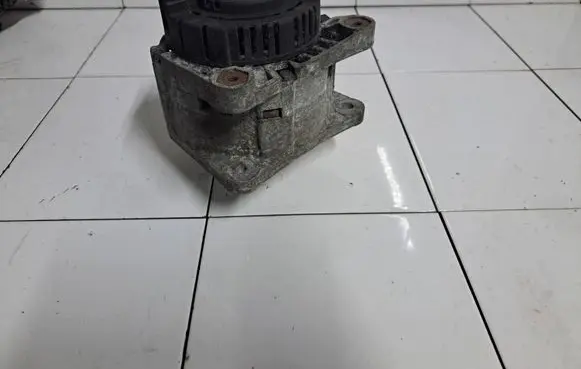 Renault Scenic II - Grand scenic II Generator/alternator 8200162474 2542653A