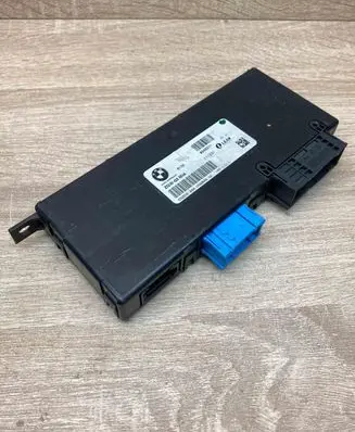 BMW 5 F10 F11 Gateway control module 9243211 111231