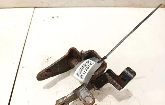 KIA Ceed Engine mounting bracket 32031