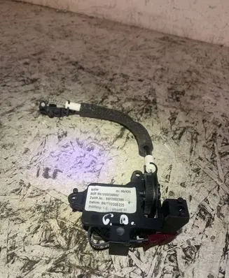 BMW 3 E90 E91 Curtain motor 8972002399