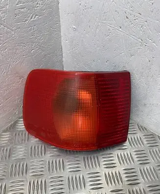 Audi 100 S4 C4 Front indicator light 014411923L 10653