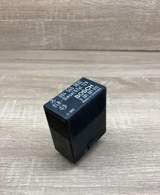 Mercedes-Benz E W124 Other relay 0045453632 0281001013