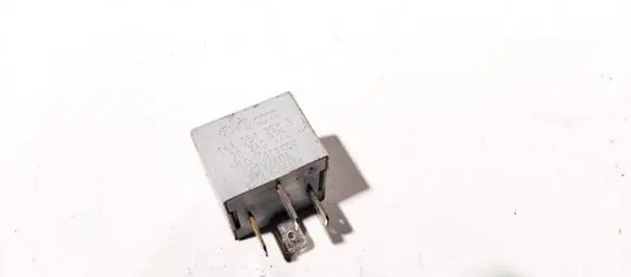 Skoda Fabia Mk2 (5J) Other relay 141951253b 20240072