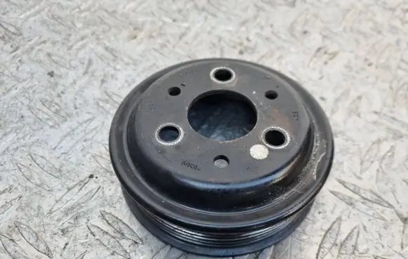 Ford Fiesta Power steering pump pulley CM5Q8509 CM5Q