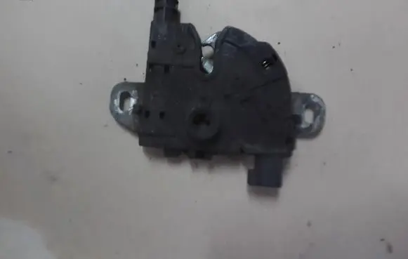 Ford Transit Engine bonnet/hood lock/catch