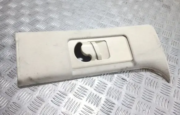 Land Rover Range Rover L322 (B) pillar trim (top) 8252681
