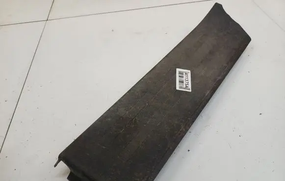 Nissan NV200 Front sill trim cover 76952