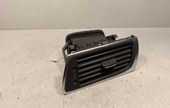 Audi A7 S7 4G Dashboard side air vent grill/cover trim 4G8820902