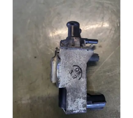 Isuzu D-Max Valve vacuum 