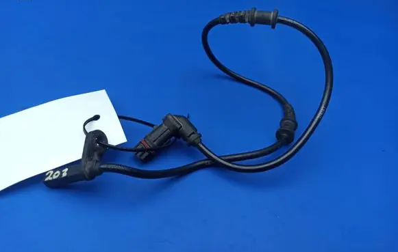 Mercedes-Benz C W203 ABS brake wheel speed sensor A2035400417 2105407681